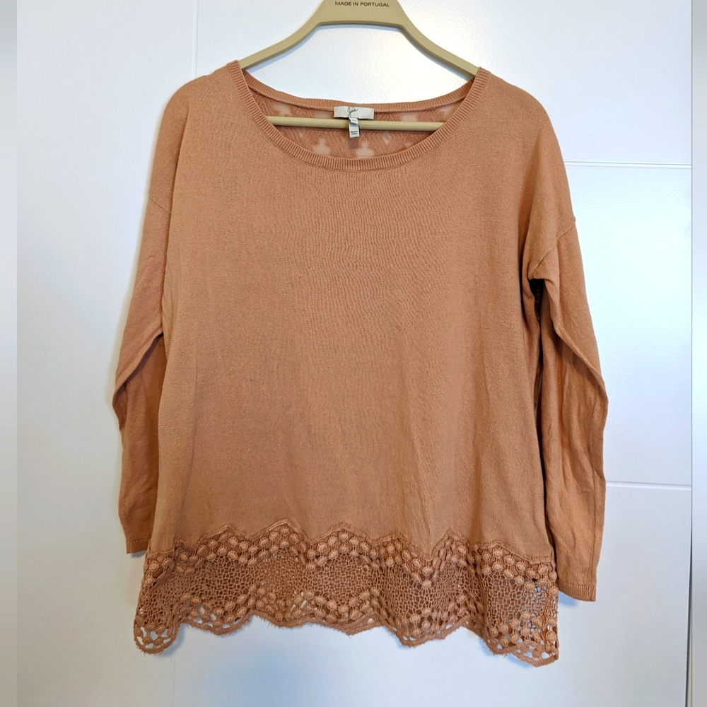 Joie - Salmon Pink Long Sleeve Knit Top W/ Embroidered Back & Lace Trim Sz XS
